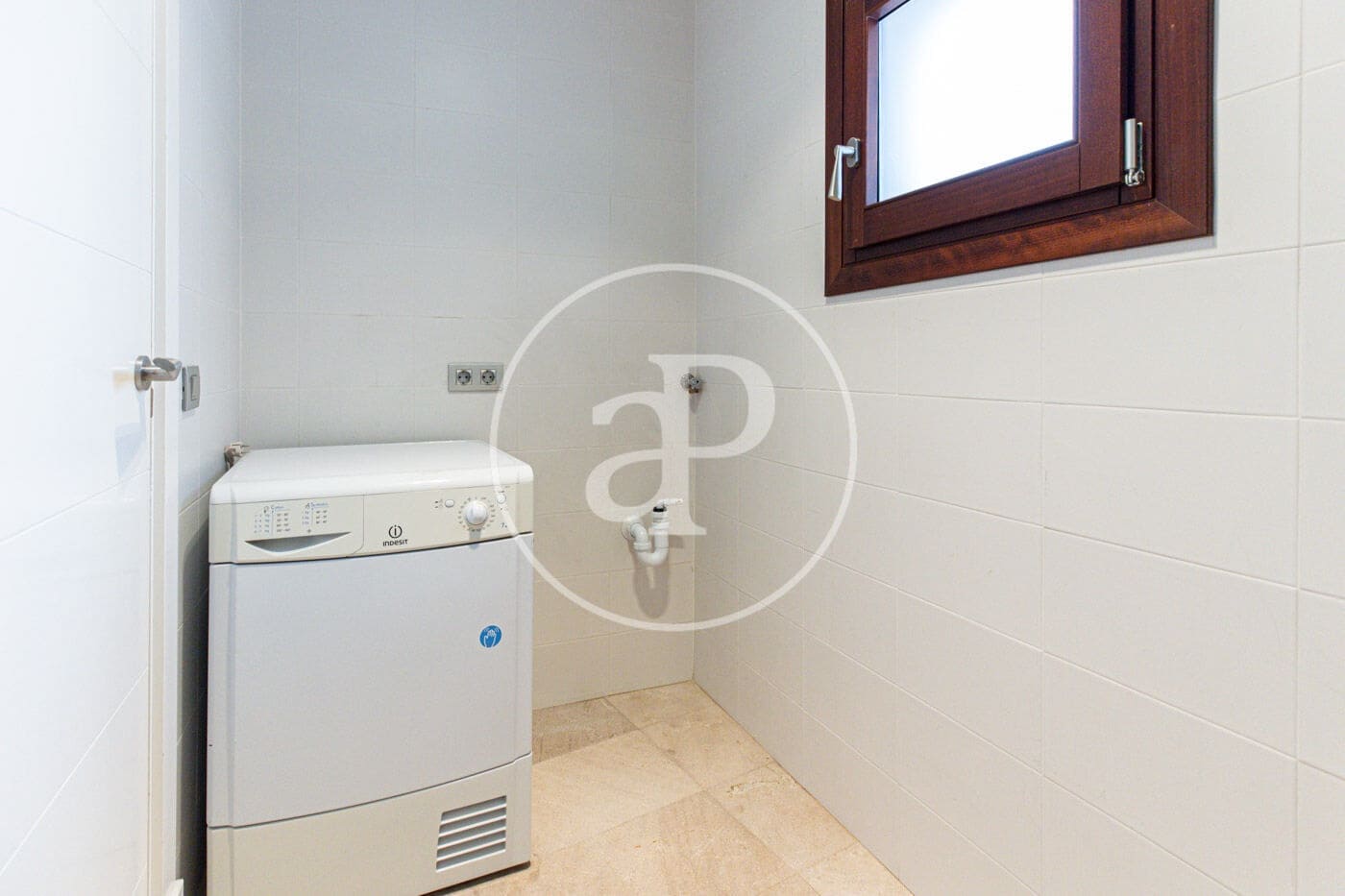 Appartement de 2 chambres à louer à Palma de Mallorca - 2 600 € (Ref: 10147045)