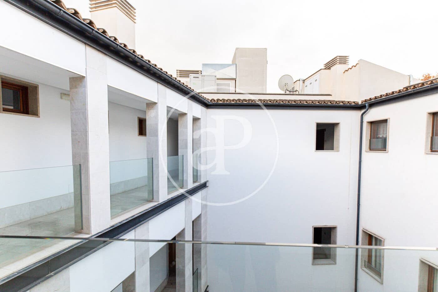 Appartement de 2 chambres à louer à Palma de Mallorca - 2 600 € (Ref: 10147045)