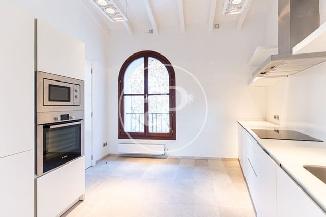 Appartement de 2 chambres à louer à La Missió, Palma de Mallorca - 2 600 € (Ref: 10147045)