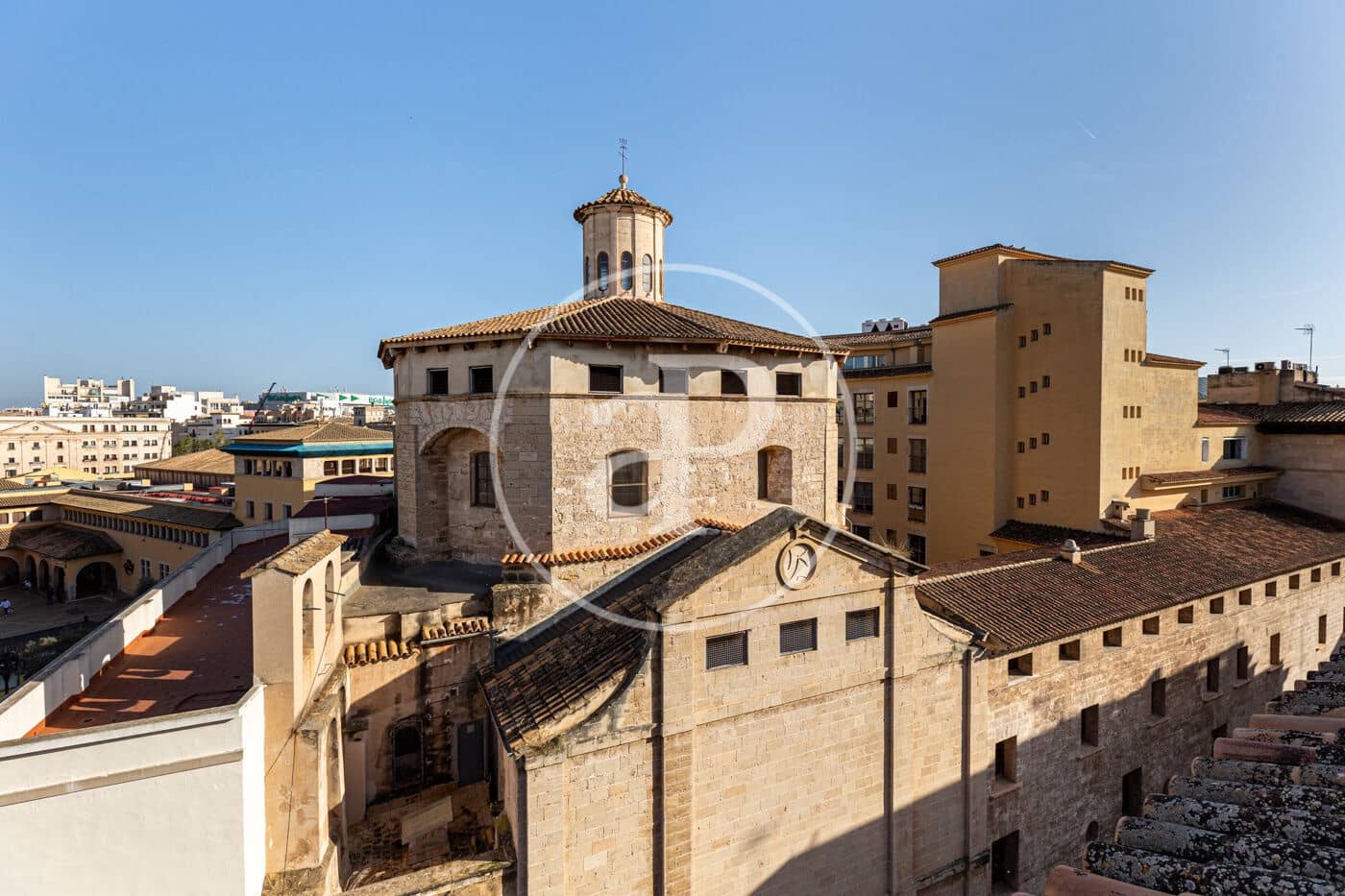 3 sovrum Takvåning att hyra i Palma de Mallorca - 3 300 € (Ref: 10147046)