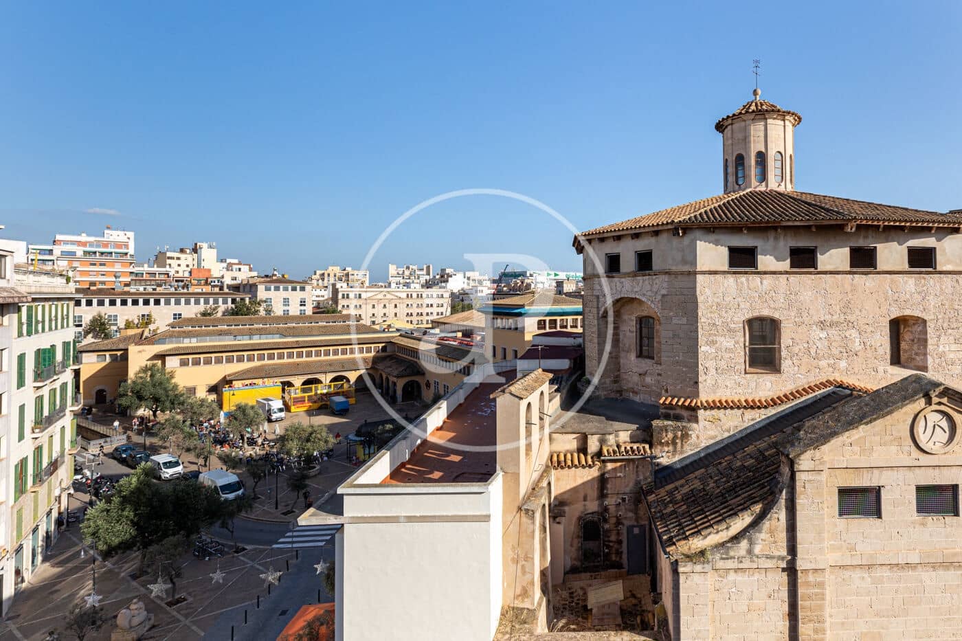 3 sovrum Takvåning att hyra i Palma de Mallorca - 3 300 € (Ref: 10147046)