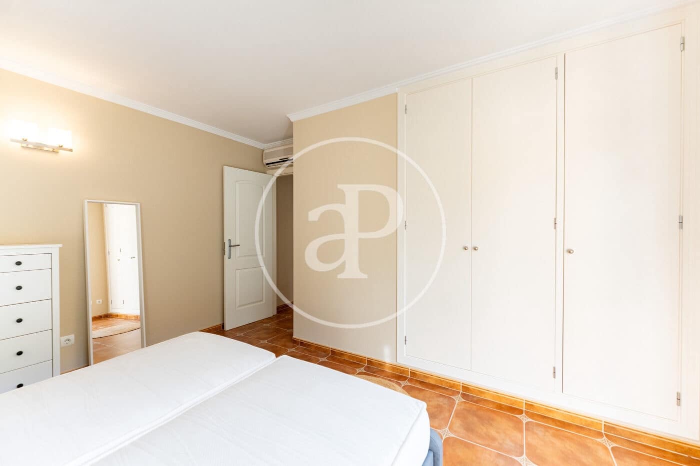 Appartement de 2 chambres à louer à Puig de Ros avec piscine - 1 600 € (Ref: 10155247)