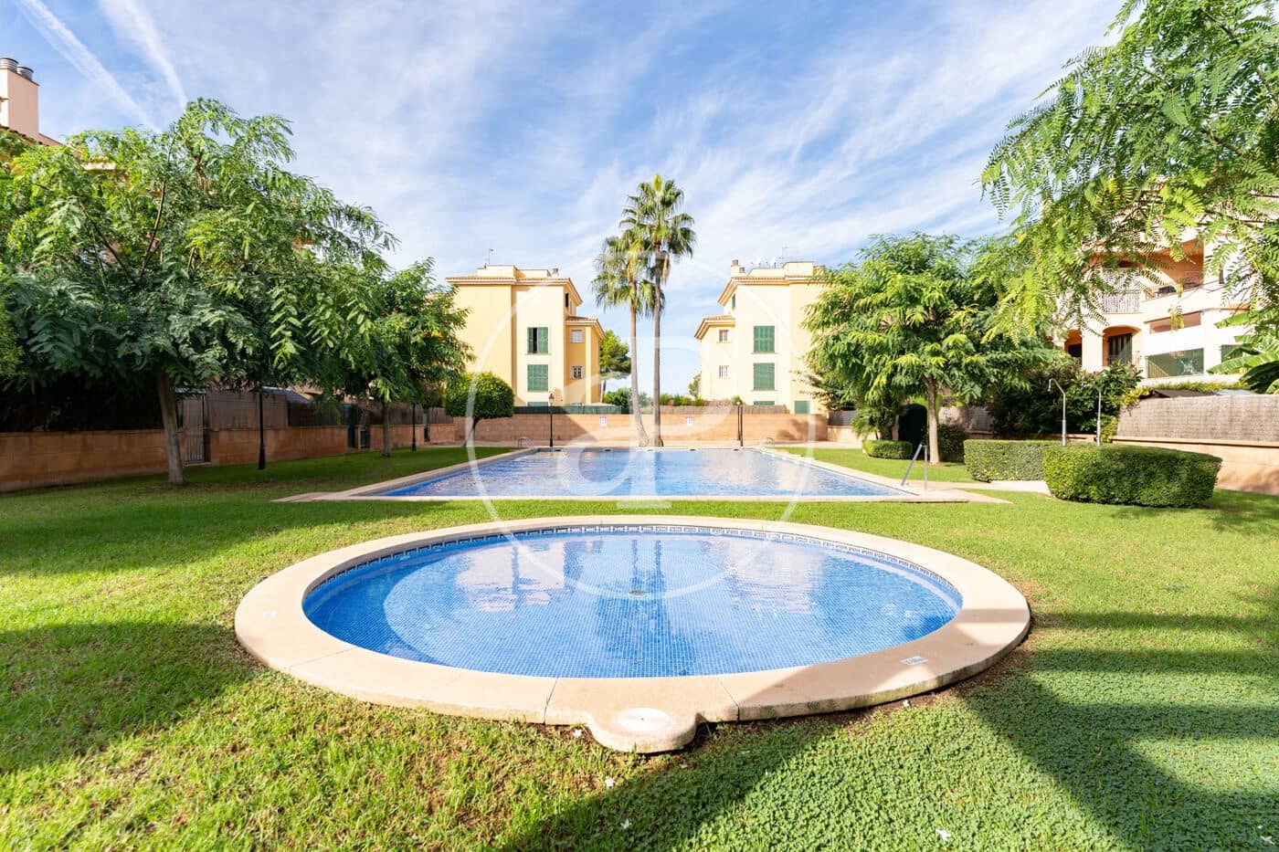 Appartement de 2 chambres à louer à Puig de Ros avec piscine - 1 600 € (Ref: 10155247)