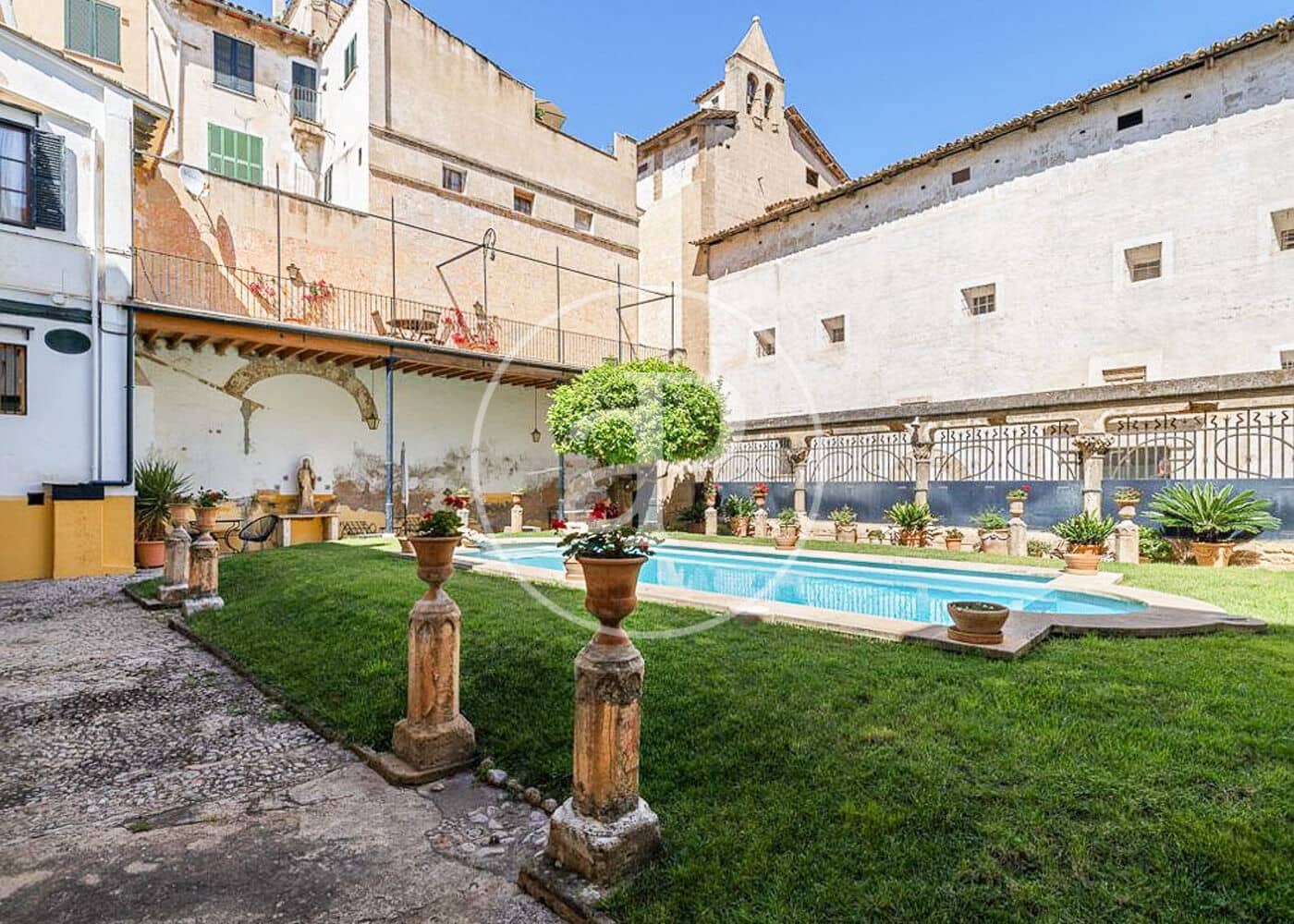 Chalet de 7 habitaciones en Palma de Mallorca en venta con piscina garaje - 10.500.000 € (Ref: 10155248)