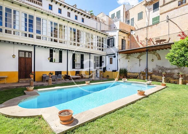 Chalet de 7 habitaciones en La Seu, Palma de Mallorca en venta con piscina garaje - 10.500.000 € (Ref: 10155248)