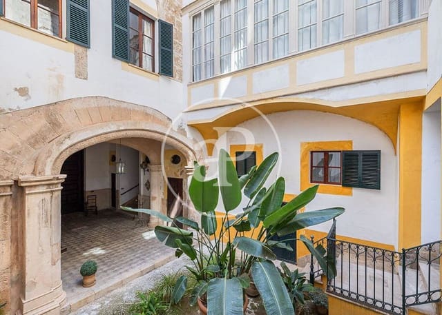 Chalet de 7 habitaciones en La Seu, Palma de Mallorca en venta con piscina garaje - 10.500.000 € (Ref: 10155248)