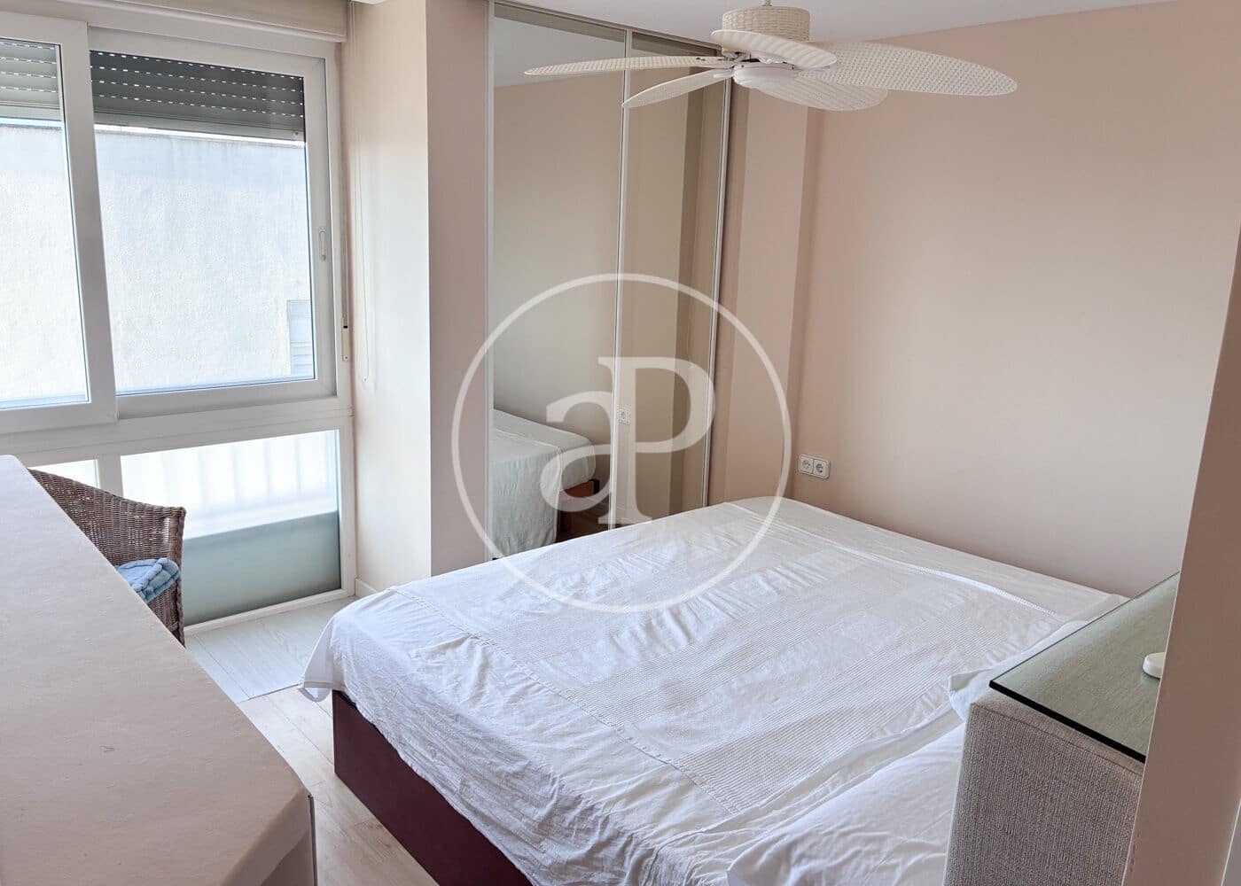 2 bedroom Apartment for rent in Palma de Mallorca with pool garage - € 2,100 (Ref: 10159569)