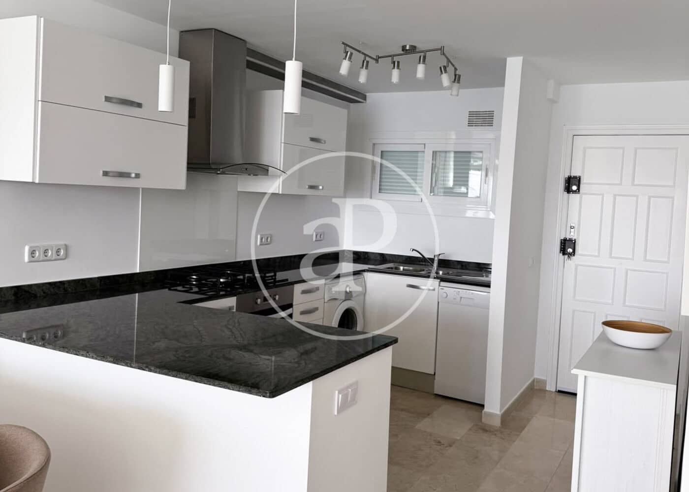Apartamento de 2 habitaciones en El Toro / Port Adriano en alquiler - 2.000 € (Ref: 10161490)