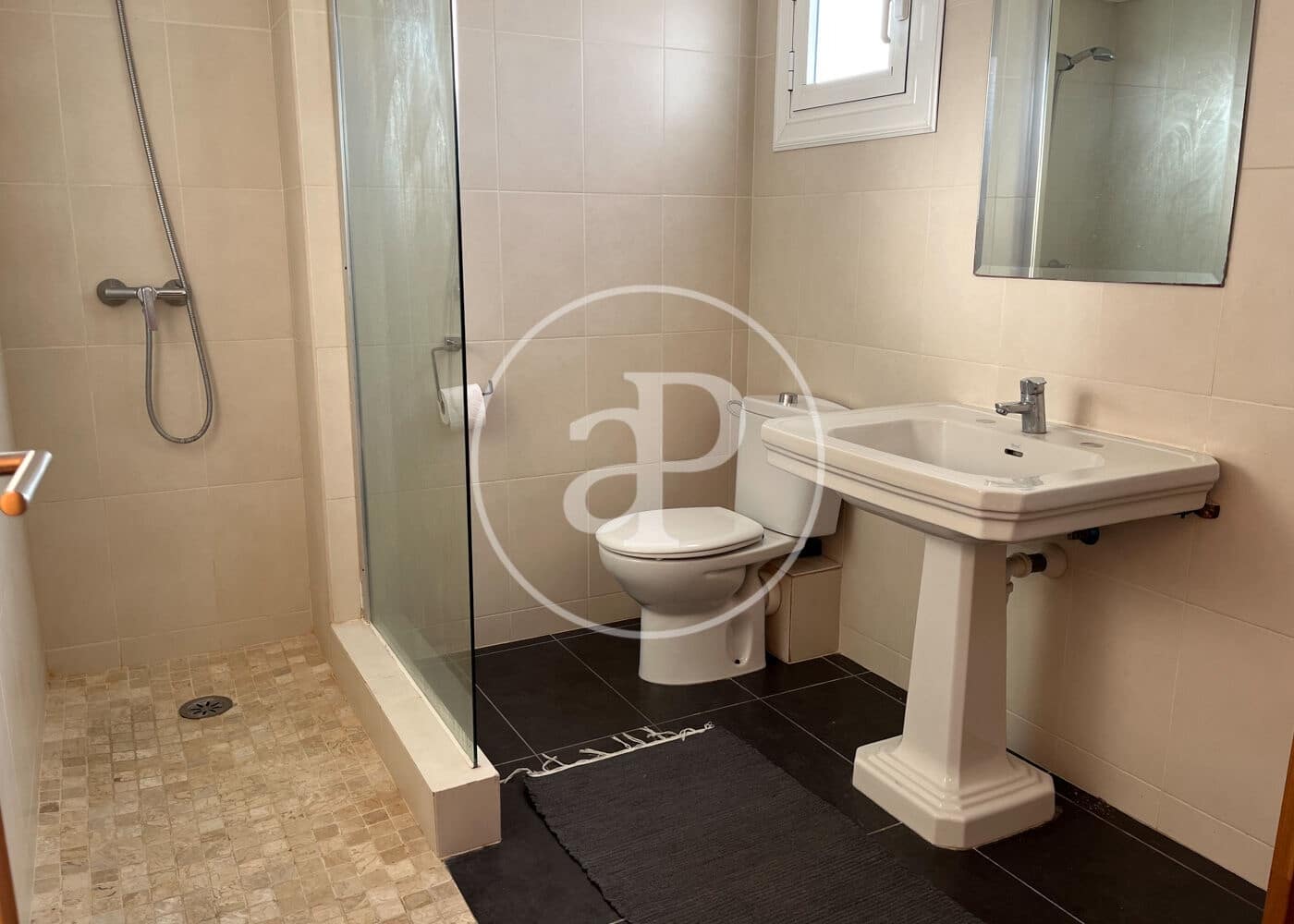 4 bedroom Apartment for rent in Palma de Mallorca - € 1,900 (Ref: 10166624)