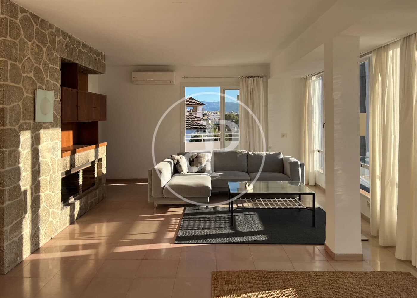 4 bedroom Apartment for rent in Palma de Mallorca - € 1,900 (Ref: 10166624)