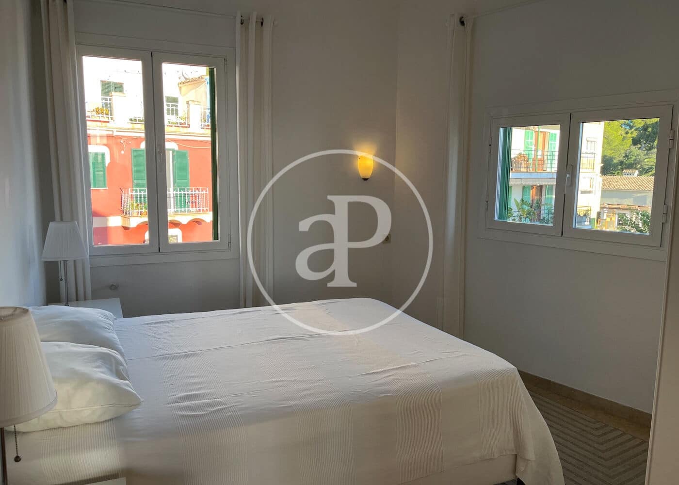 4 bedroom Apartment for rent in Palma de Mallorca - € 1,900 (Ref: 10166624)