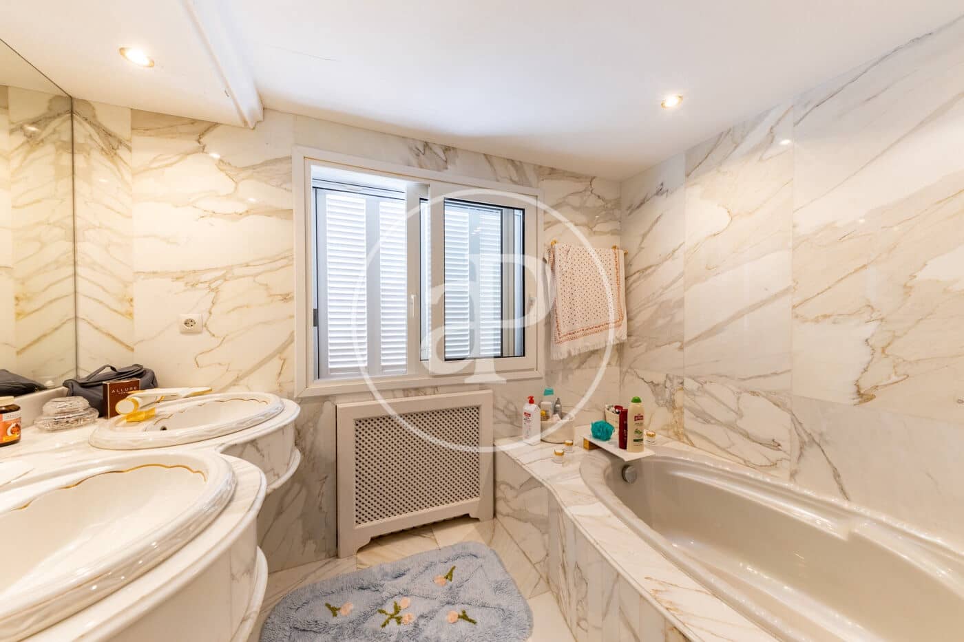 11 bedroom Villa for sale in Genova with pool garage - € 12,900,000 (Ref: 10173818)