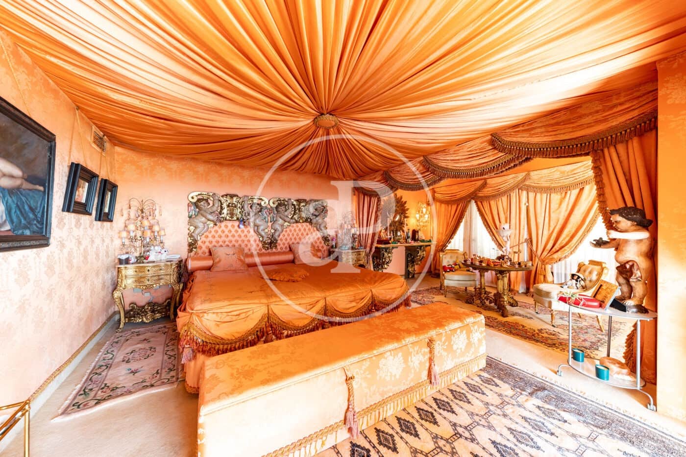 11 bedroom Villa for sale in Genova with pool garage - € 12,900,000 (Ref: 10173818)