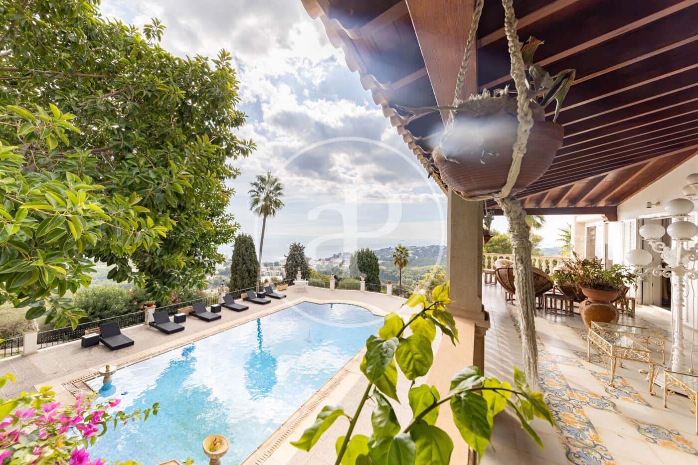 11 bedroom Villa for sale in Genova with pool garage - € 12,900,000 (Ref: 10173818)
