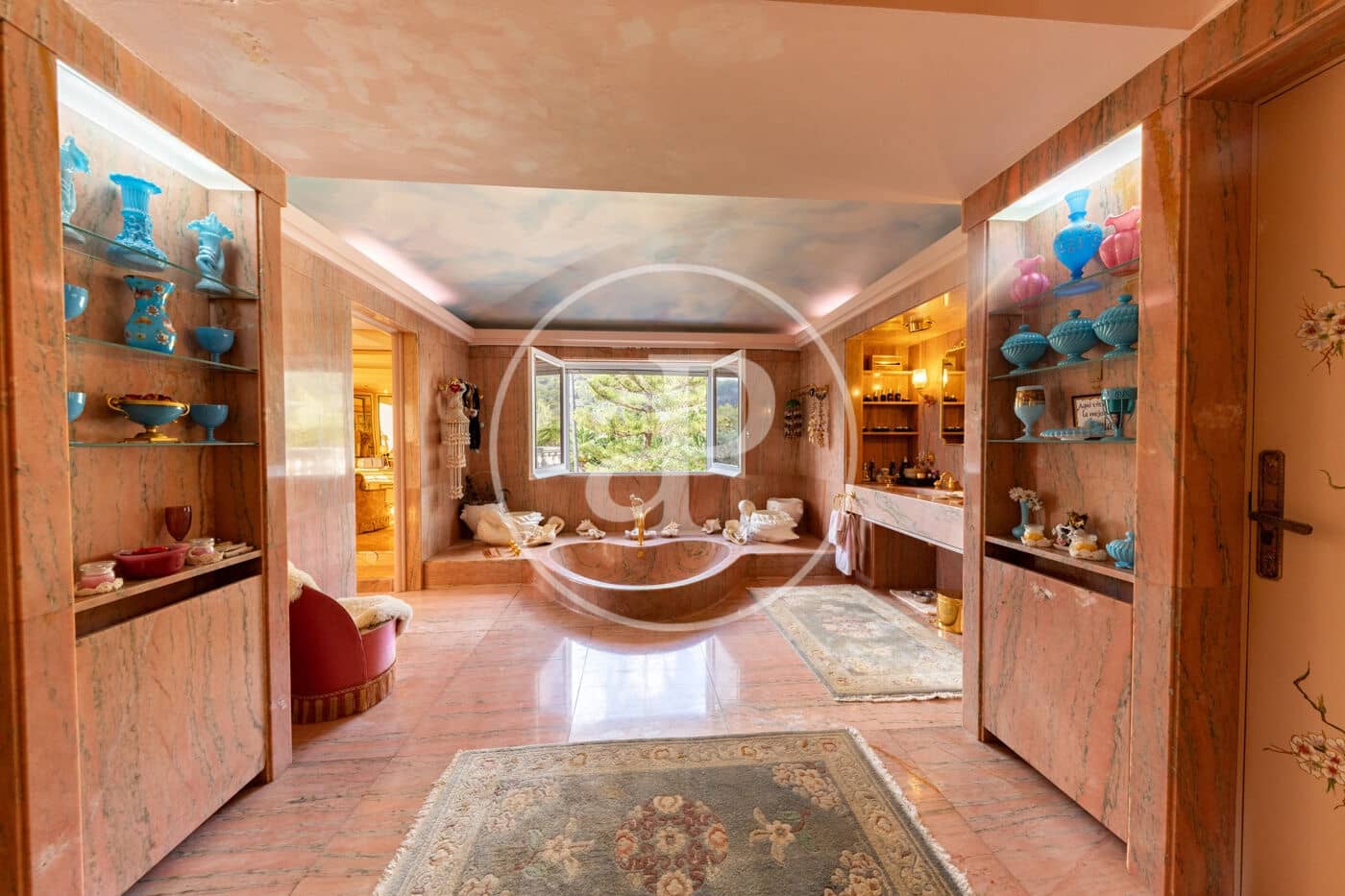 11 bedroom Villa for sale in Genova with pool garage - € 12,900,000 (Ref: 10173818)