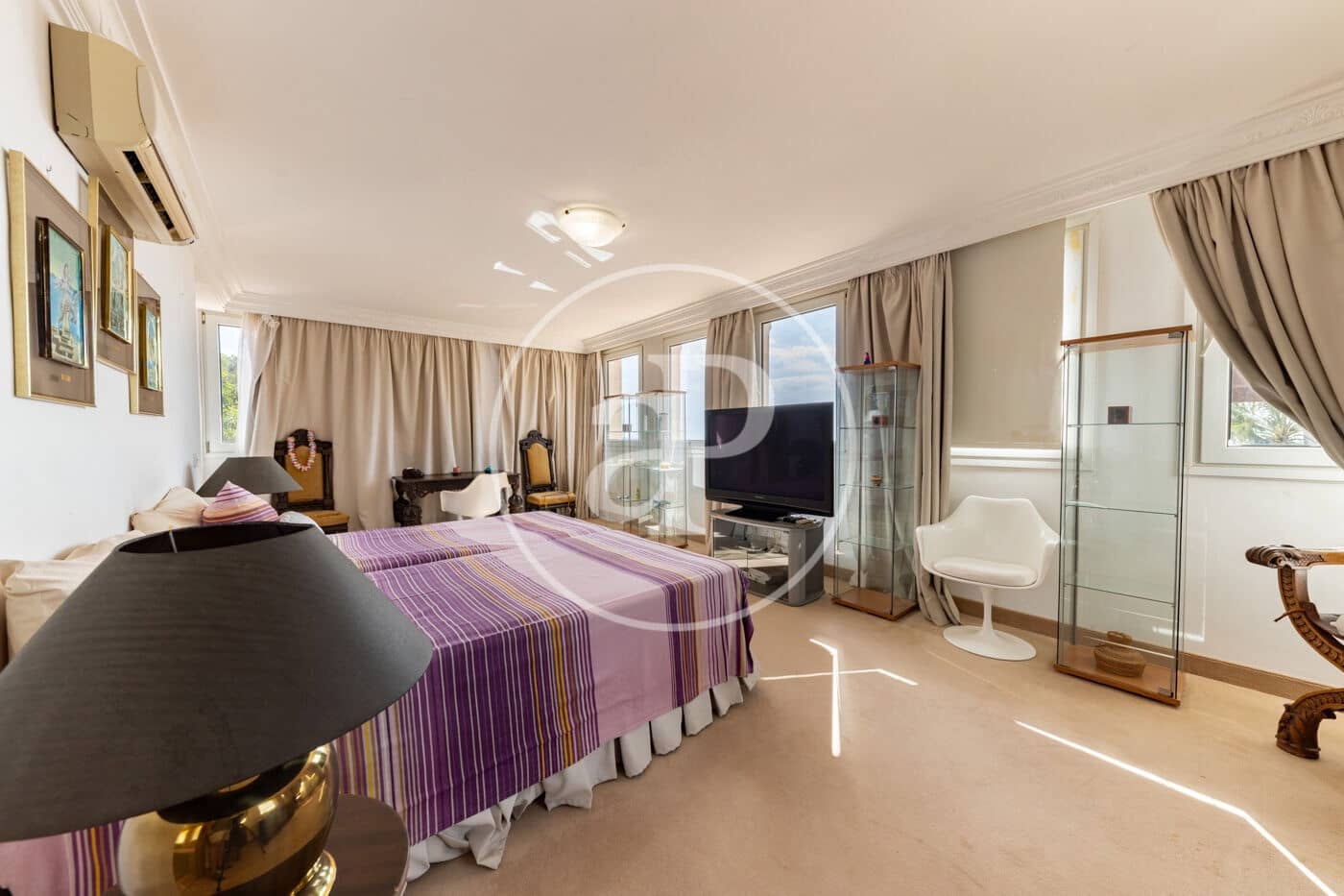11 bedroom Villa for sale in Genova with pool garage - € 12,900,000 (Ref: 10173818)