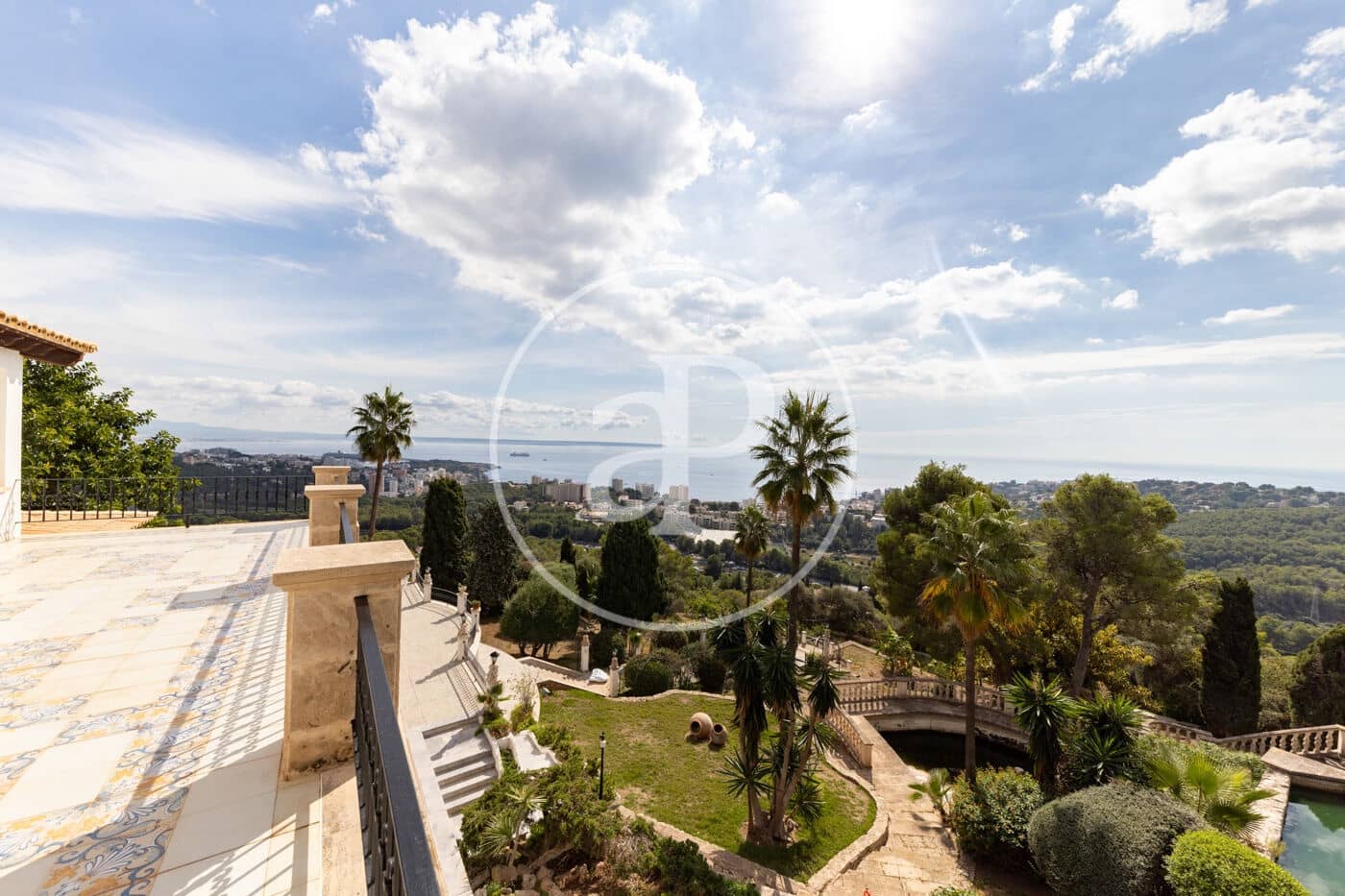 11 bedroom Villa for sale in Genova with pool garage - € 12,900,000 (Ref: 10173818)