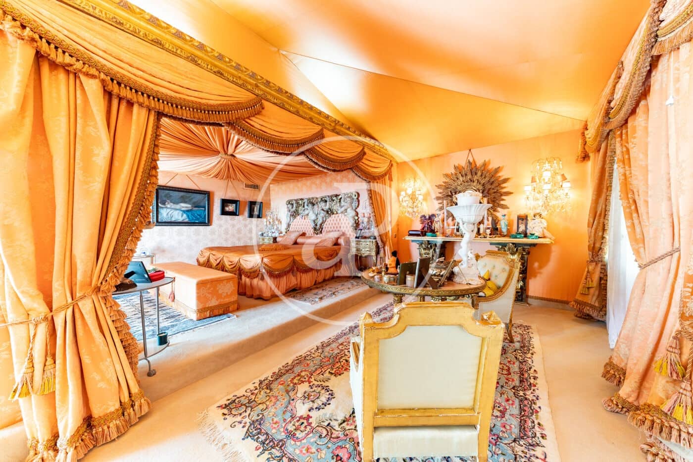 11 bedroom Villa for sale in Genova with pool garage - € 12,900,000 (Ref: 10173818)