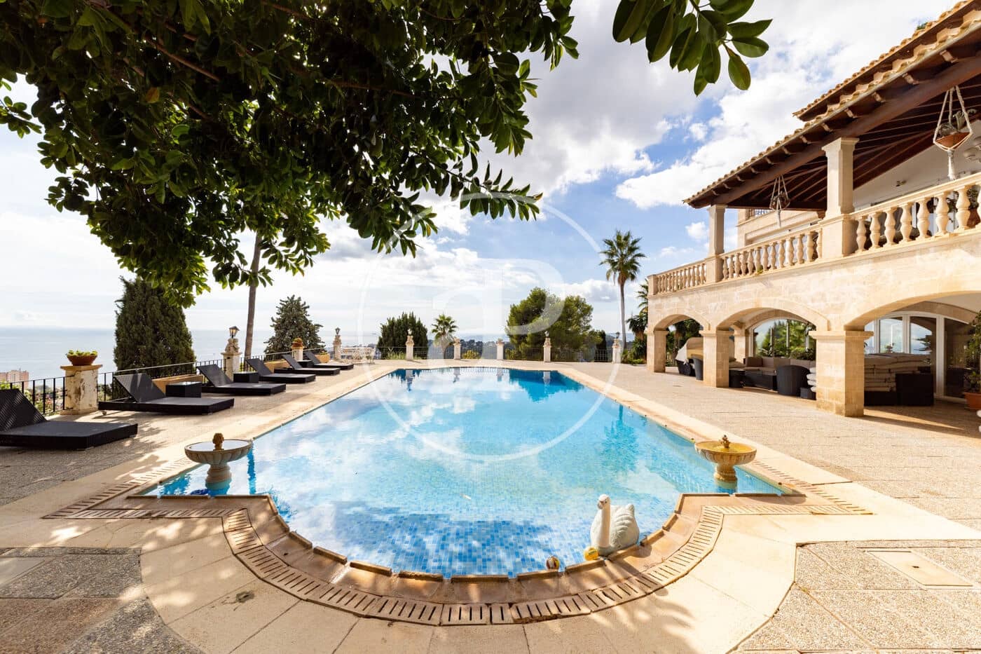 11 bedroom Villa for sale in Genova with pool garage - € 12,900,000 (Ref: 10173818)
