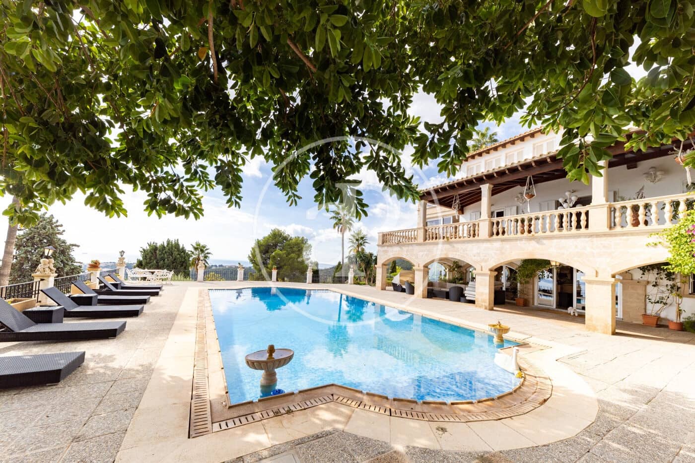 11 bedroom Villa for sale in Genova with pool garage - € 12,900,000 (Ref: 10173818)