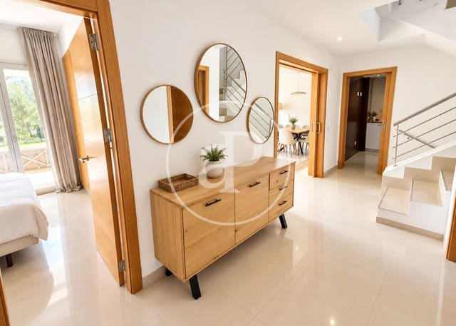 4 soverom Villa til salgs i Cala Vinyes / Cala Vinyas / Cala Viñas, Calvià med svømmebasseng garasje - € 1 095 000 (Ref: 10180538)
