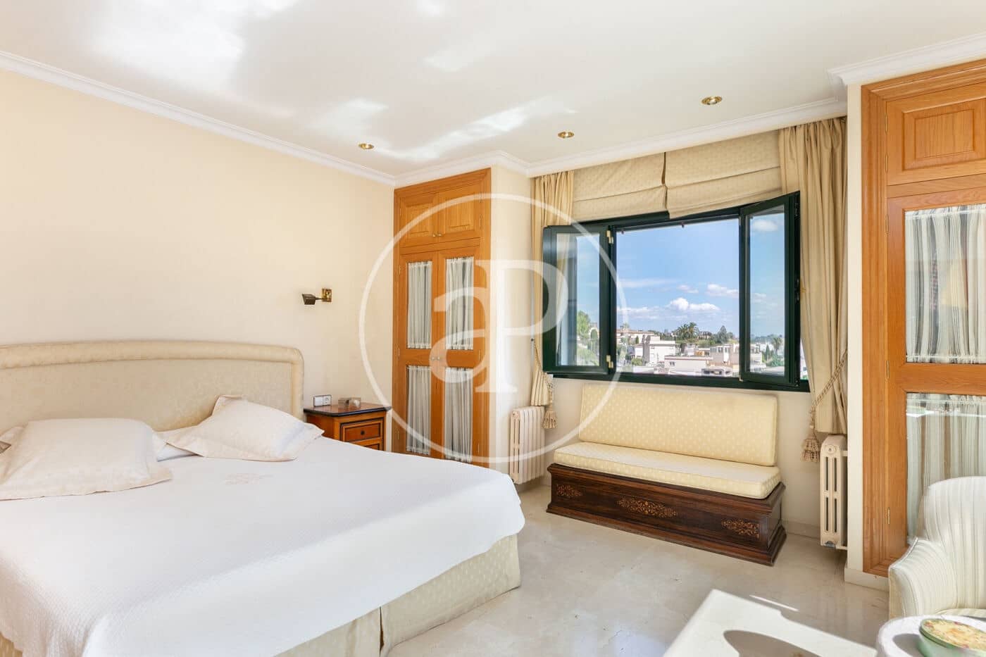 4 soveværelse Villa til salg i Palma de Mallorca med swimmingpool - € 1.950.000 (Ref: 8718860)