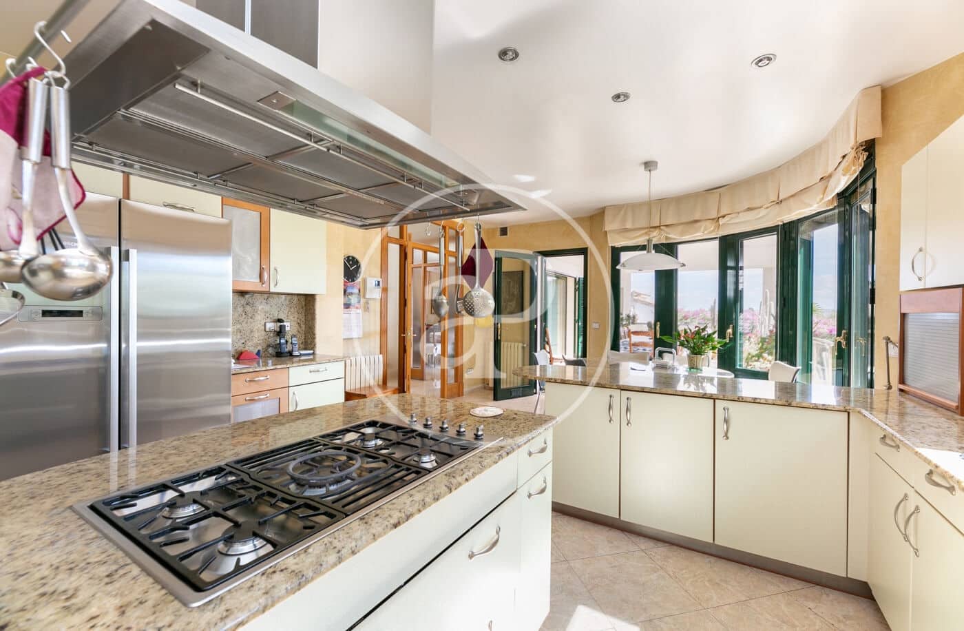 4 soveværelse Villa til salg i Palma de Mallorca med swimmingpool - € 1.950.000 (Ref: 8718860)