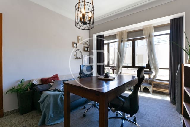 Chalet de 4 habitaciones en Son Cotoner, Palma de Mallorca en venta con piscina - 850.000 € (Ref: 8718881)