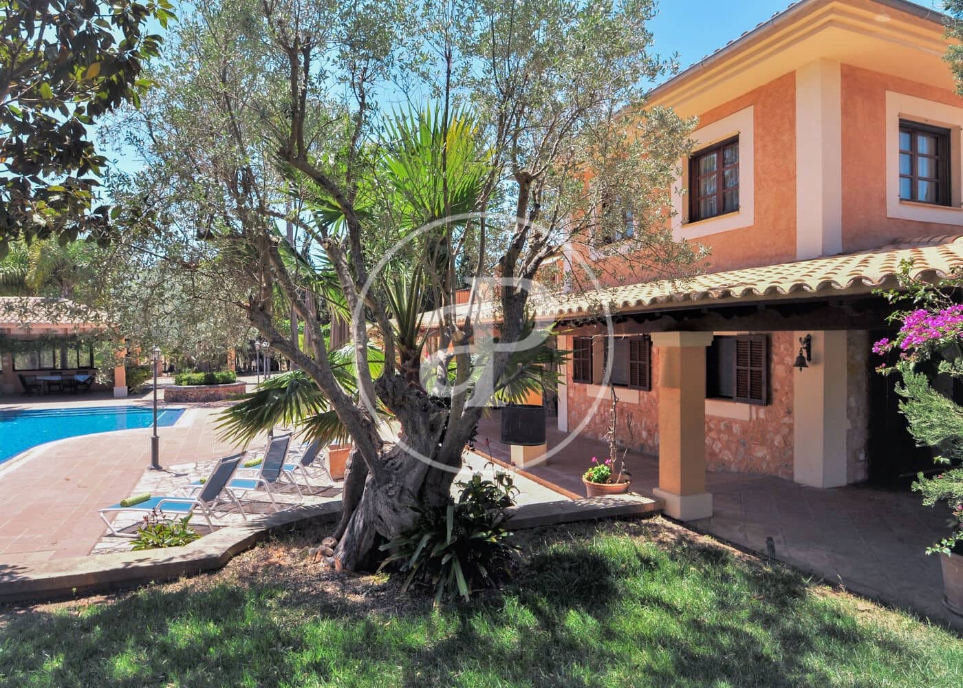 8 soveværelse Villa til salg i Binissalem med swimmingpool - € 2.500.000 (Ref: 8718882)