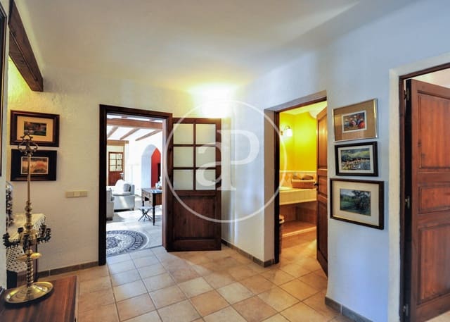 8 soveværelse Villa til salg i Binissalem med swimmingpool - € 2.500.000 (Ref: 8718882)