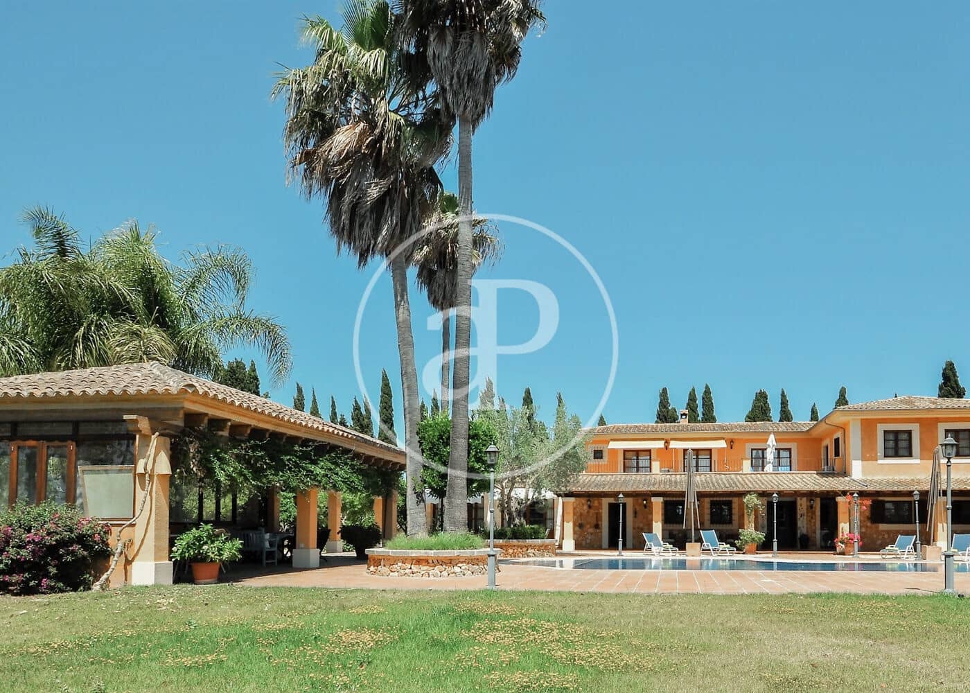 8 soveværelse Villa til salg i Binissalem med swimmingpool - € 2.500.000 (Ref: 8718882)