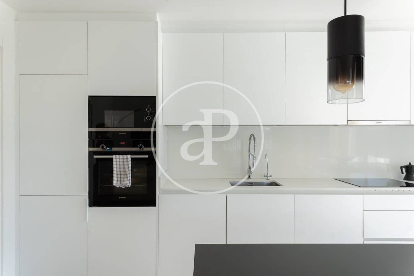 3 bedroom Apartment for sale in Palma de Mallorca with pool - € 970,000 (Ref: 8718889)