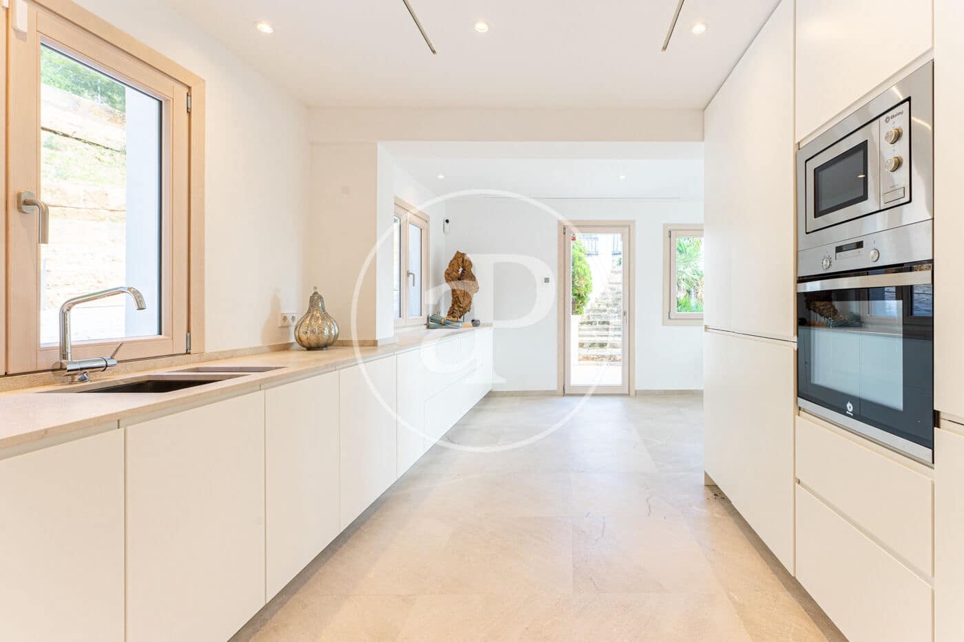 6 soveværelse Villa til salg i Son Vida med swimmingpool - € 3.970.000 (Ref: 8718916)