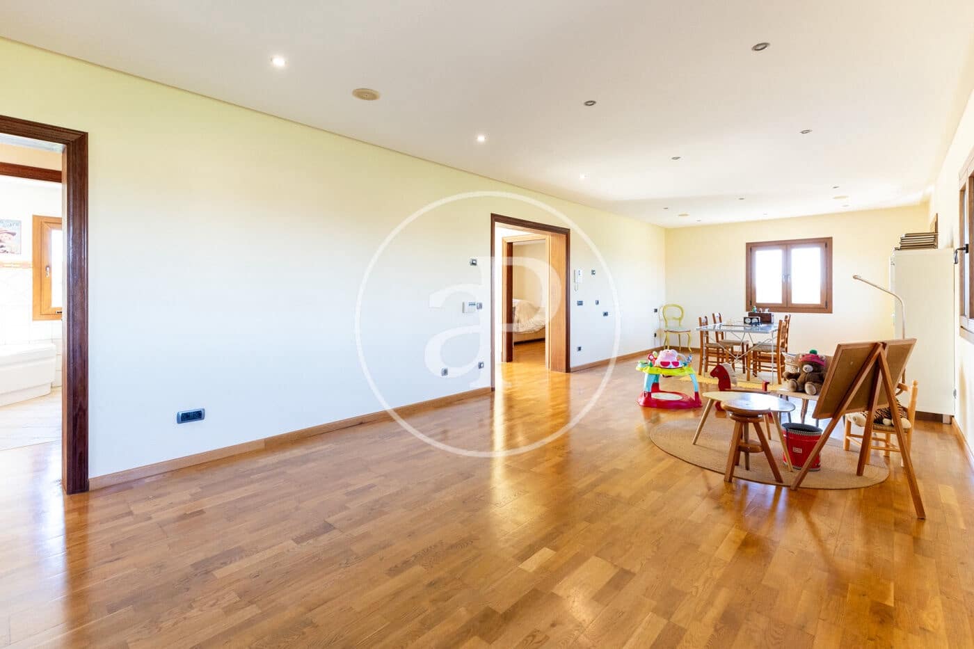 5 soveværelse Villa til salg i Sant Jordi med swimmingpool - € 1.290.000 (Ref: 8718927)