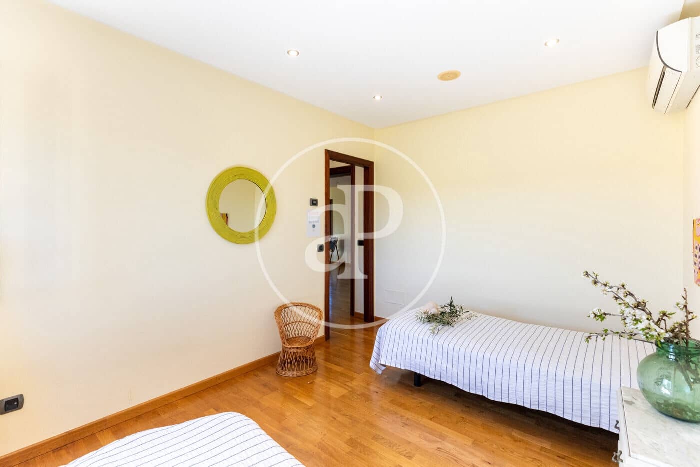 5 soveværelse Villa til salg i Sant Jordi med swimmingpool - € 1.290.000 (Ref: 8718927)