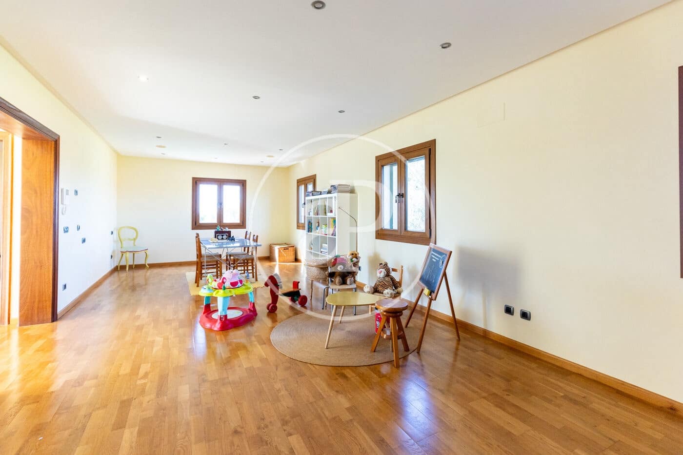 5 soveværelse Villa til salg i Sant Jordi med swimmingpool - € 1.290.000 (Ref: 8718927)