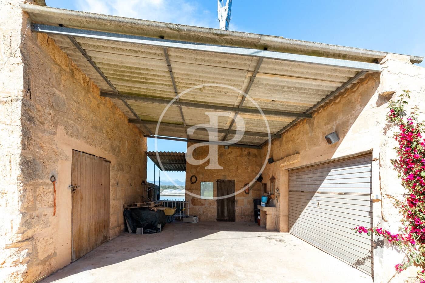 5 soveværelse Villa til salg i Sant Jordi med swimmingpool - € 1.290.000 (Ref: 8718927)