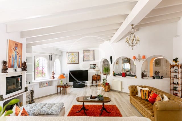 4 soverom Villa til salgs i Santa Ponsa, Calvià med svømmebasseng - € 1 785 000 (Ref: 8718928)