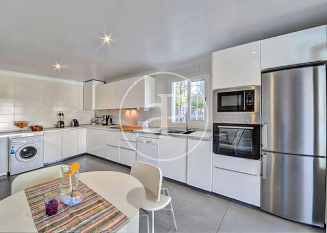 6 slaapkamer Villa te koop in Cala d'Or, Santanyí met zwembad - € 2.500.000 (Ref: 8718964)