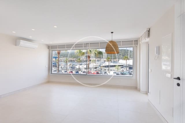 2 soverom Leilighet til salgs i Puerto de Andratx, Andratx med svømmebasseng - € 695 000 (Ref: 8718967)