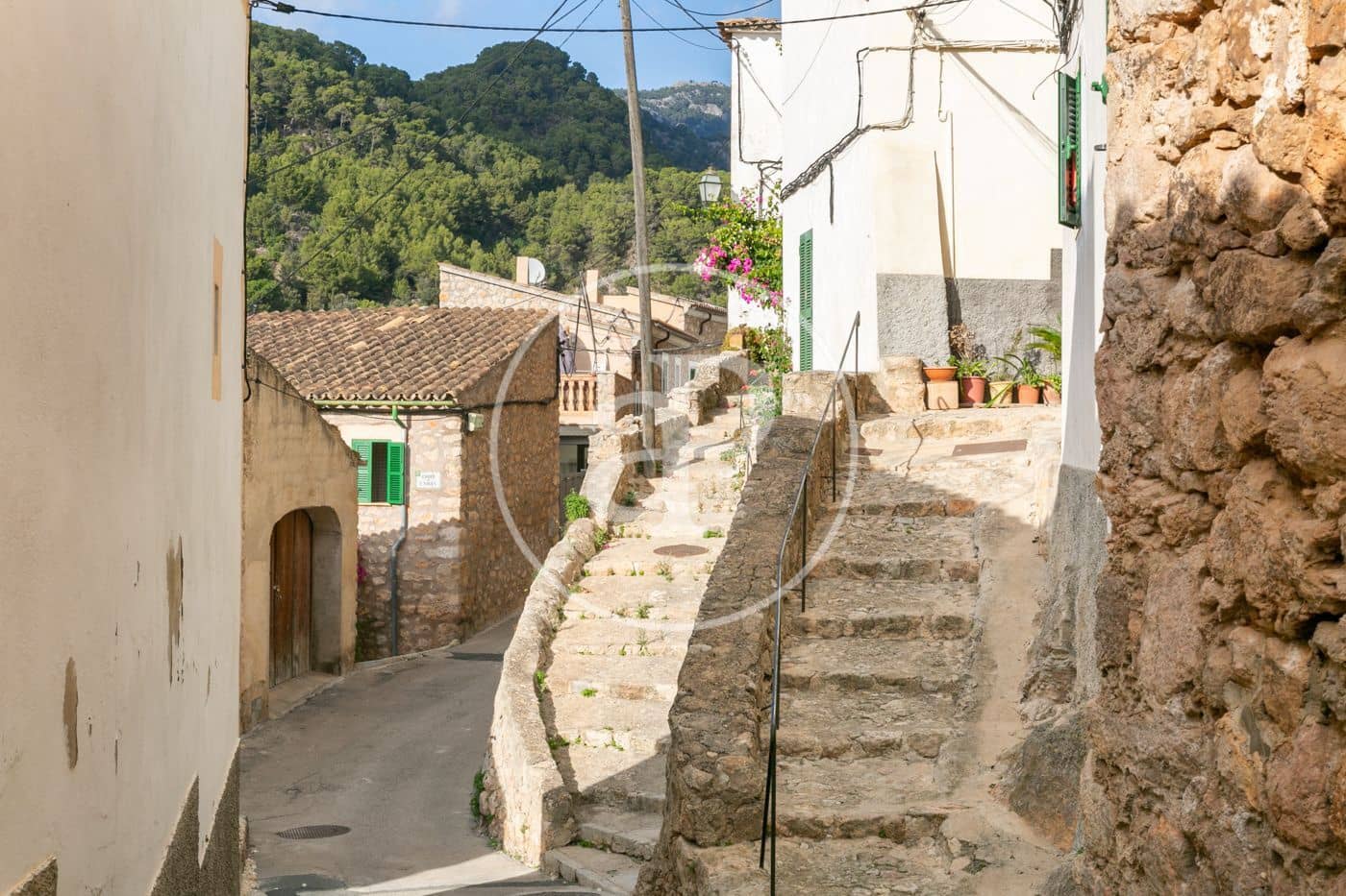 Grunde uden byggetilladelser til salg i Bunyola - € 350.000 (Ref: 8718973)