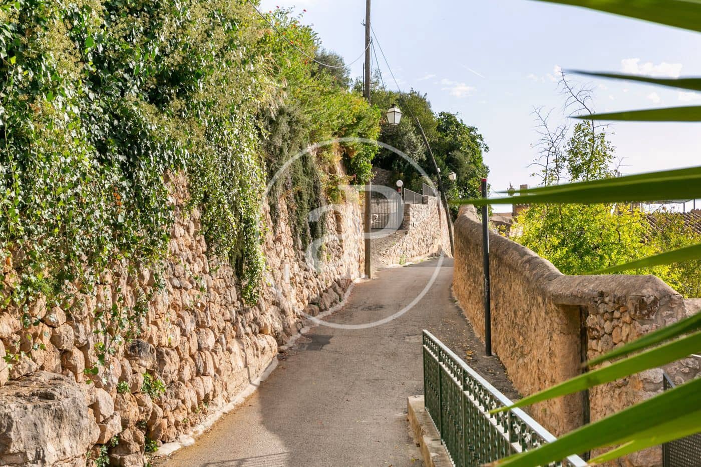 Grunde uden byggetilladelser til salg i Bunyola - € 350.000 (Ref: 8718973)