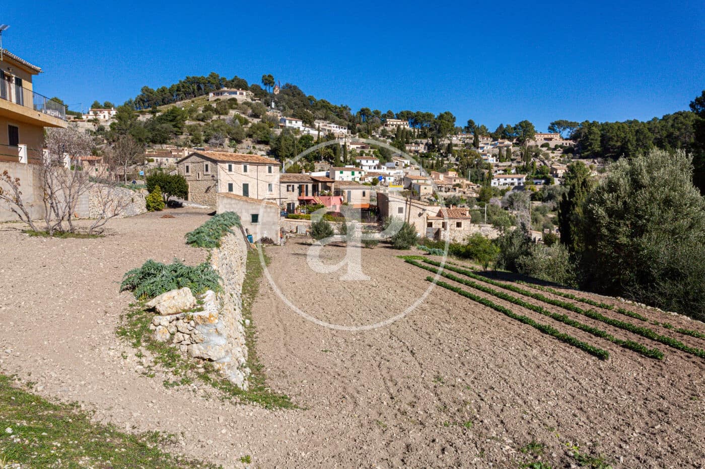 Grunde uden byggetilladelser til salg i Puigpunyent - € 280.000 (Ref: 8718986)