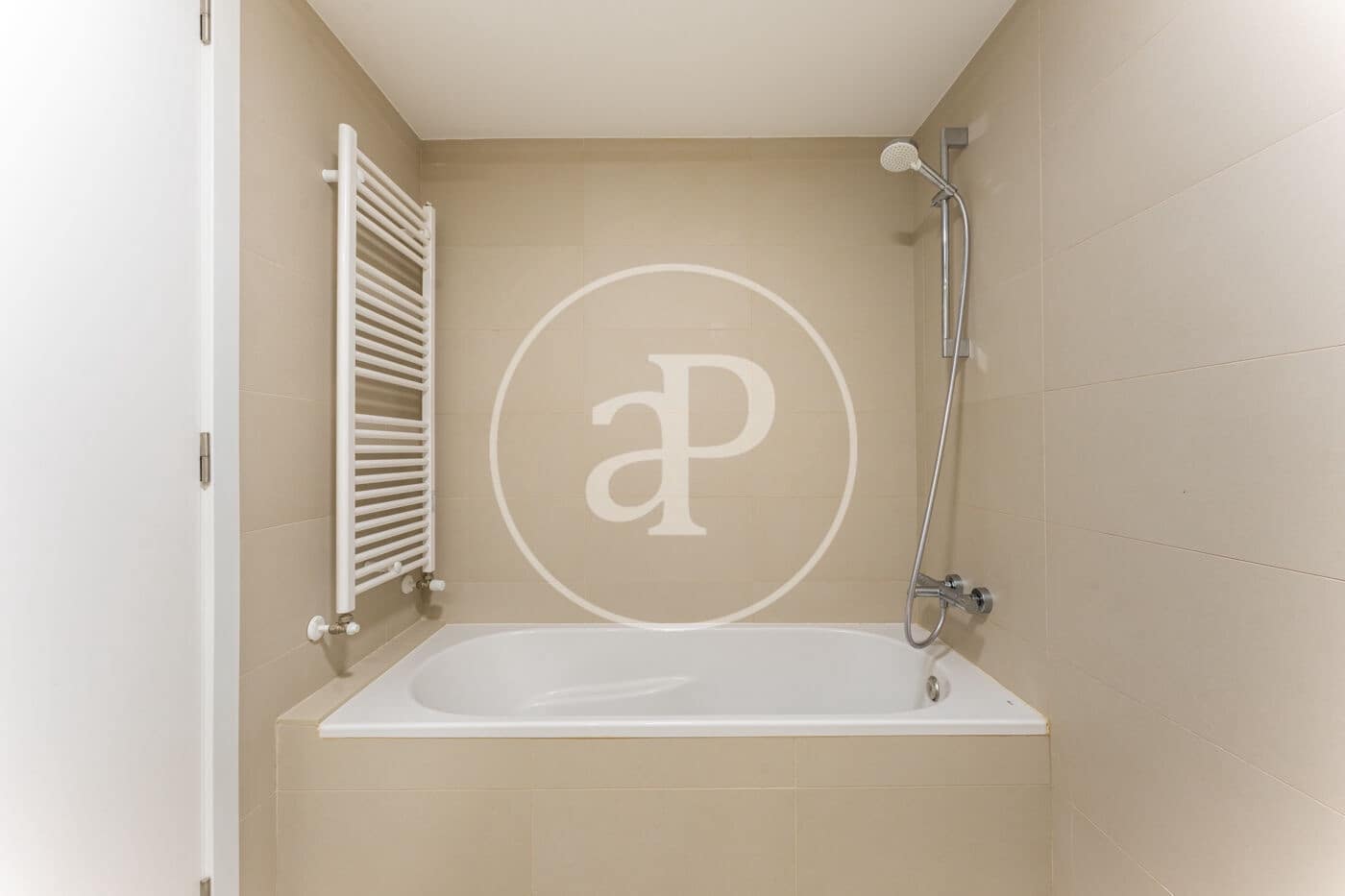 2 makuuhuone Huoneisto vuokrattavana paikassa Palma de Mallorca mukana uima-altaan - 1 700 € (Ref: 8726544)