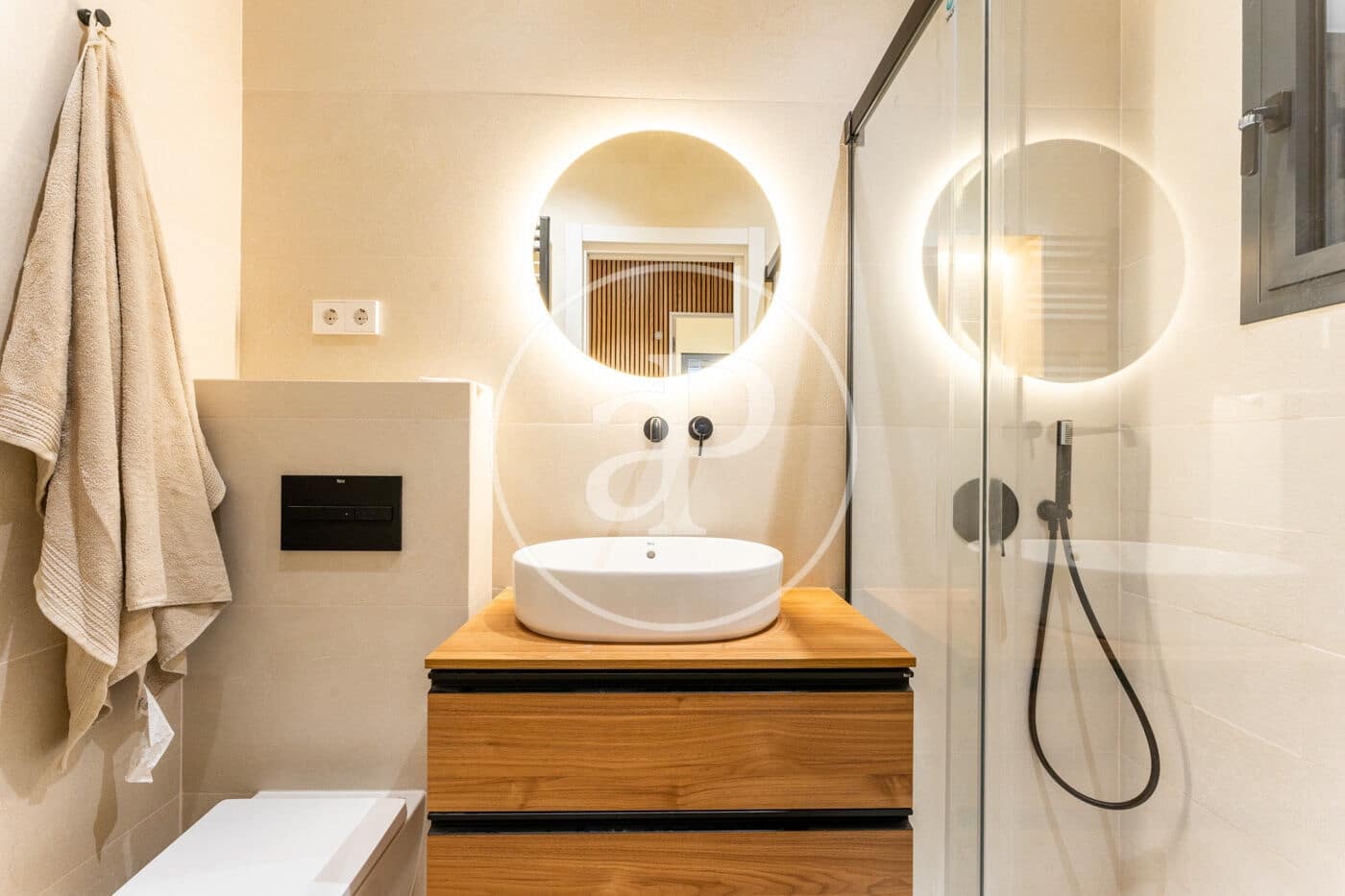 3 bedroom Apartment for rent in Palma de Mallorca - € 2,950 (Ref: 8726560)