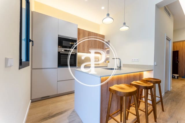 2 quarto Apartamento para arrendar em Santa Catalina, Palma de Mallorca - 2 950 € (Ref: 8726561)