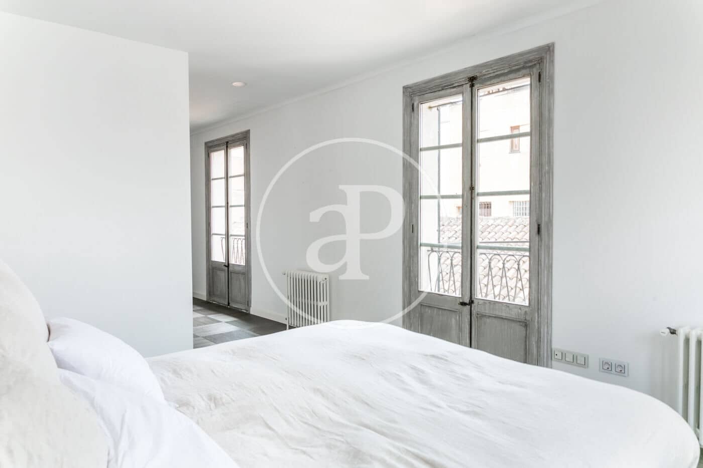 Apartamento de 2 habitaciones en Palma de Mallorca en alquiler - 5.000 € (Ref: 8726569)