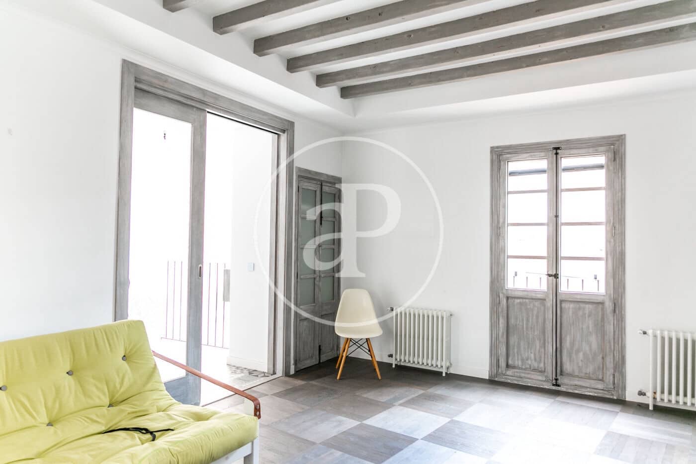 Apartamento de 2 habitaciones en Palma de Mallorca en alquiler - 5.000 € (Ref: 8726569)