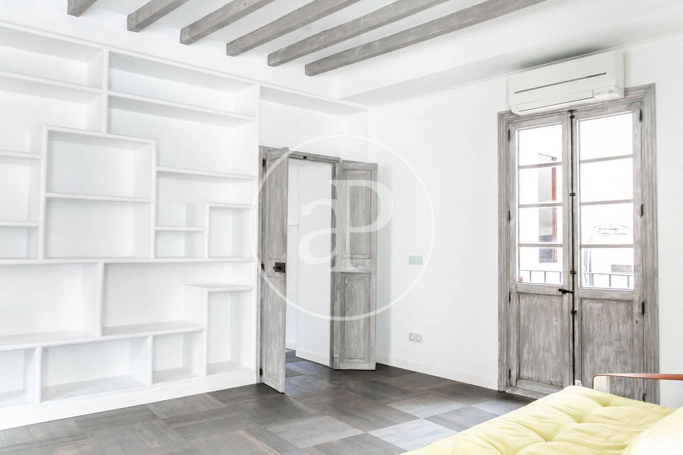 Apartamento de 2 habitaciones en Palma de Mallorca en alquiler - 5.000 € (Ref: 8726569)