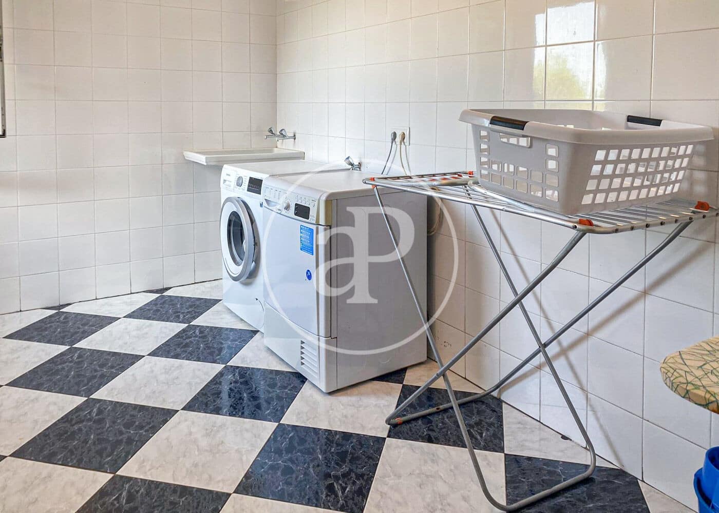 Villa/Maison de 5 chambres à louer à Llucmajor avec piscine - 10 000 € (Ref: 8726603)